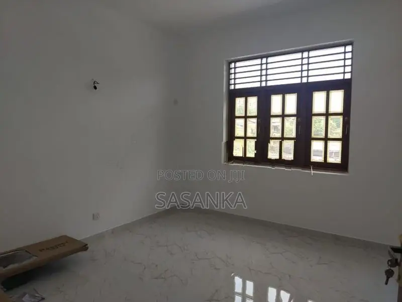 Nugegoda Delkanda Brand New Luxury House For Sale