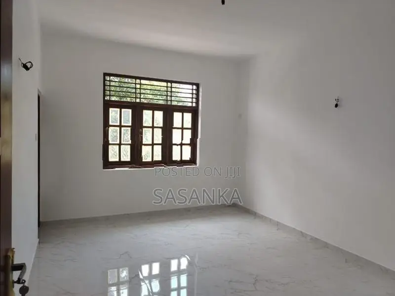 Nugegoda Delkanda Brand New Luxury House For Sale