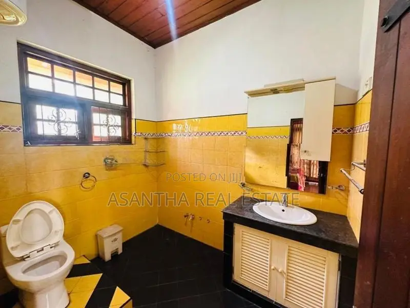 (AFA938) 02 Story House With 22 P Sale At Piliyandala