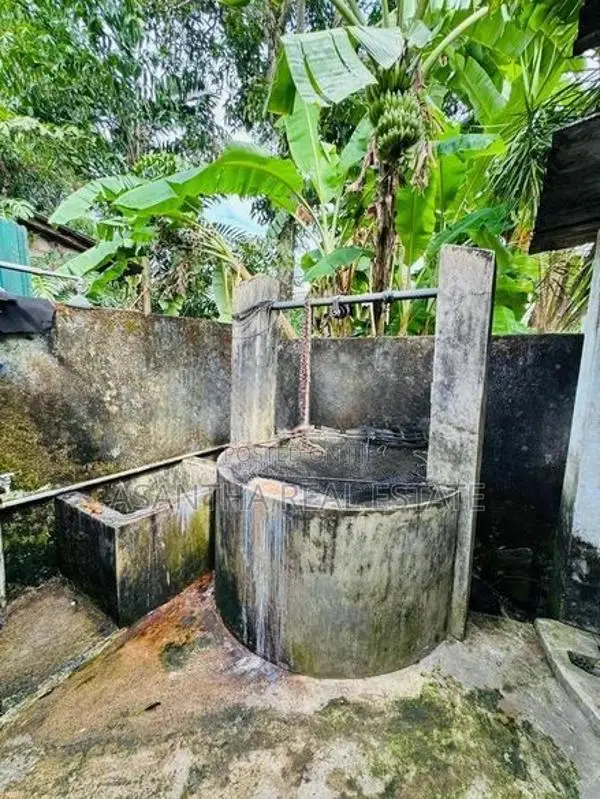 (AF650) මහරගම පර්චස් 15ක ඉඩම සමඟ නිවසක් විකිණීමට ඇත