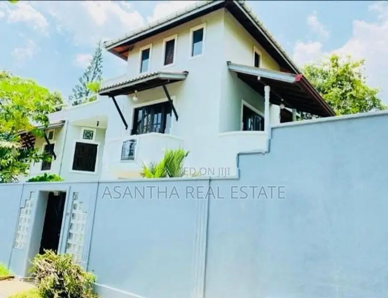 (AF662) 02 Storey House with 11.5 P Land for Sale in Ebuldeneya