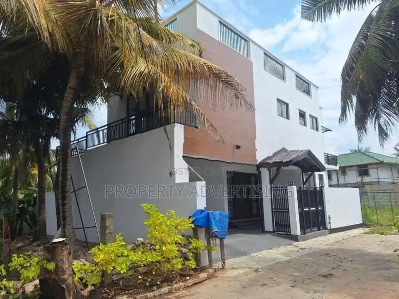 luxury Beautiful house for sale Rathmalana