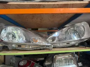 Honda Fit Shuttle GP2 Head Light