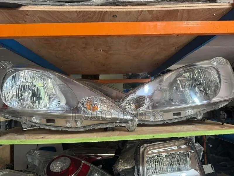 Honda Fit Shuttle GP2 Head Light