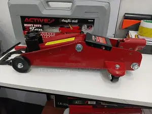 2 Ton Hydraulic Floor Jack Herman HT 0322
