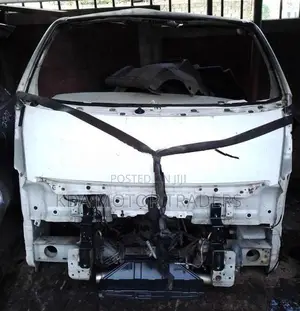 Nissan Caravan E26 Face Cut