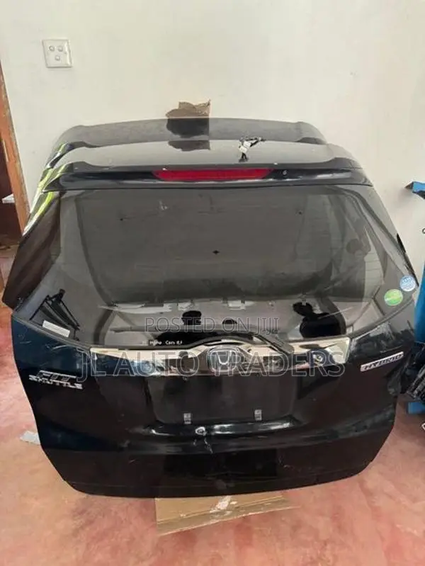 Honda Fit Shuttle GP2 Dicky Door