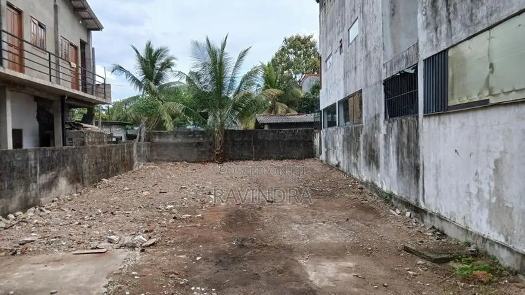 Land for Sale in Boralesgamuwa