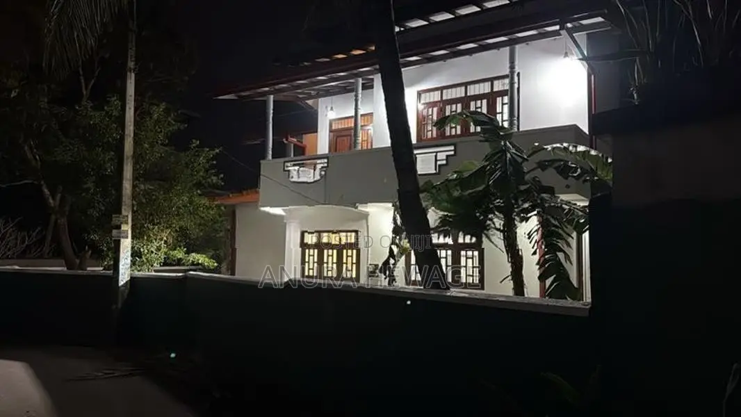 Two story House for Sale Pahala Bomiriya, Kaduwela. (ID: KADU008)