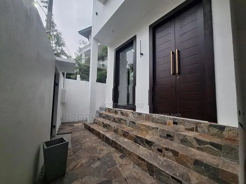 brand new super luxury house for sale in thalawathugoda