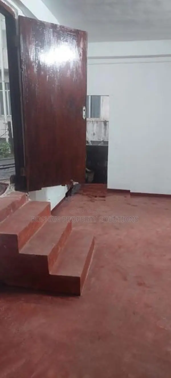 Uspair house for rent in Mount lavinia