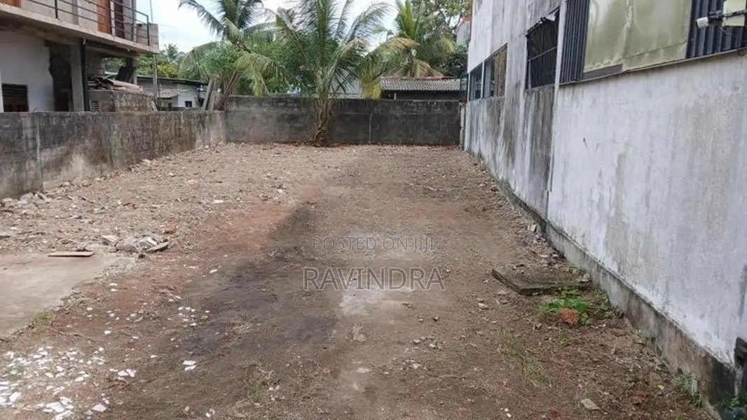 Land for Sale in Boralesgamuwa