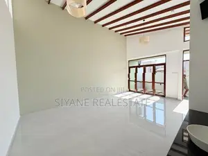 Beautiful Modern Single Storey House for Sale Polgasovita