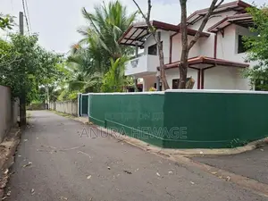 Two story House for Sale Pahala Bomiriya, Kaduwela. (ID: KADU008)