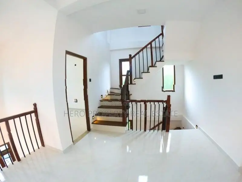 (NSA2602-009) Modern House for Sale in Athurugiriya