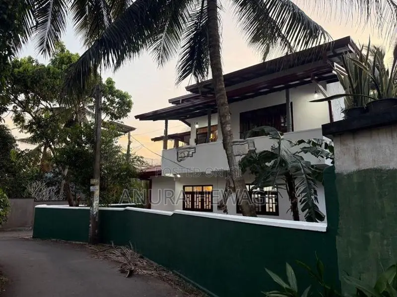 Two story House for Sale Pahala Bomiriya, Kaduwela. (ID: KADU008)