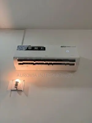 TCL 12000 BTU Smart Inverter Air Conditioner BreezeIN Series
