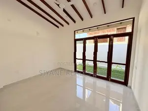 Beautiful Modern Single Storey House for Sale Polgasovita