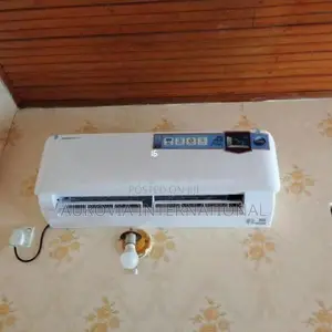 LLOYD 12000BTU Non-Inverter Energy-Efficient Air Conditioner