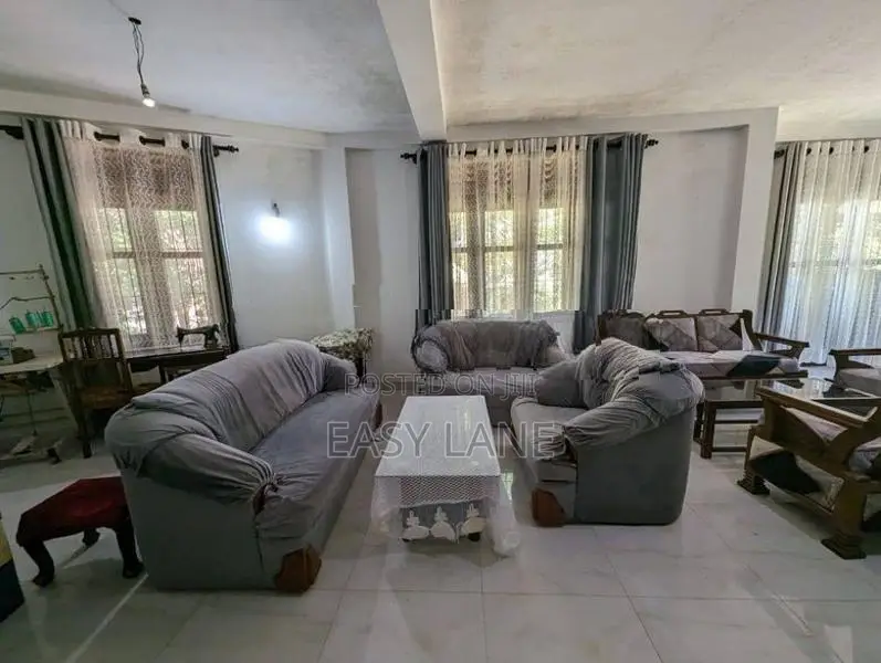 House For Sale In UDUGAMPOLA