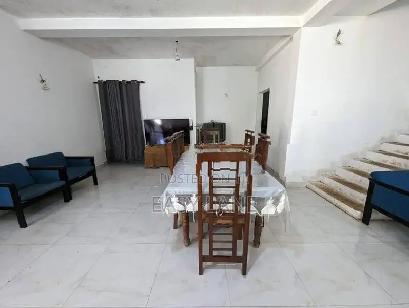 House For Sale In UDUGAMPOLA