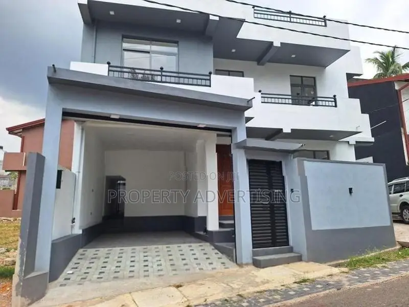 piliyandala modern luxury house for sale