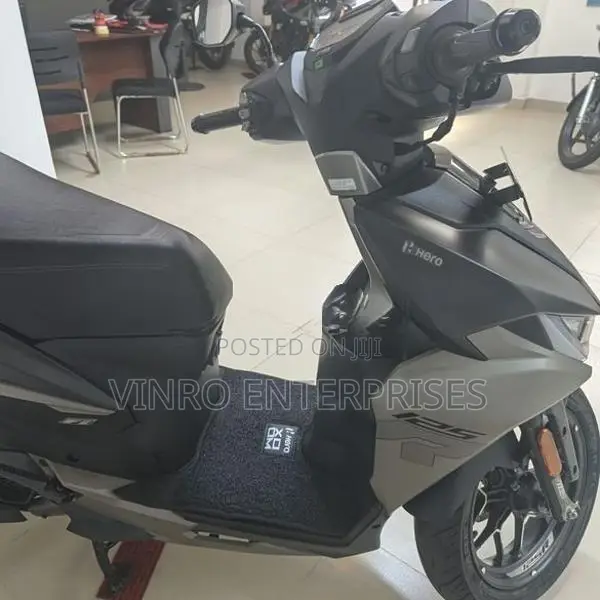Hero XOOM 125R 2026