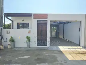 Luxury Single Storey House For Sale In Athurugiriya