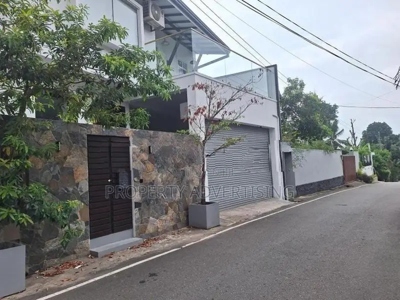 thalawathugoda newly built for sale
