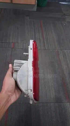 Swift Rear Bumper Refletor