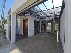 Luxury Single Storey House For Sale In Athurugiriya