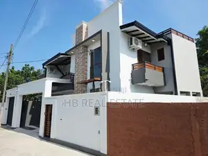 Two-Storey Super Luxury House for Sale Piliyandala