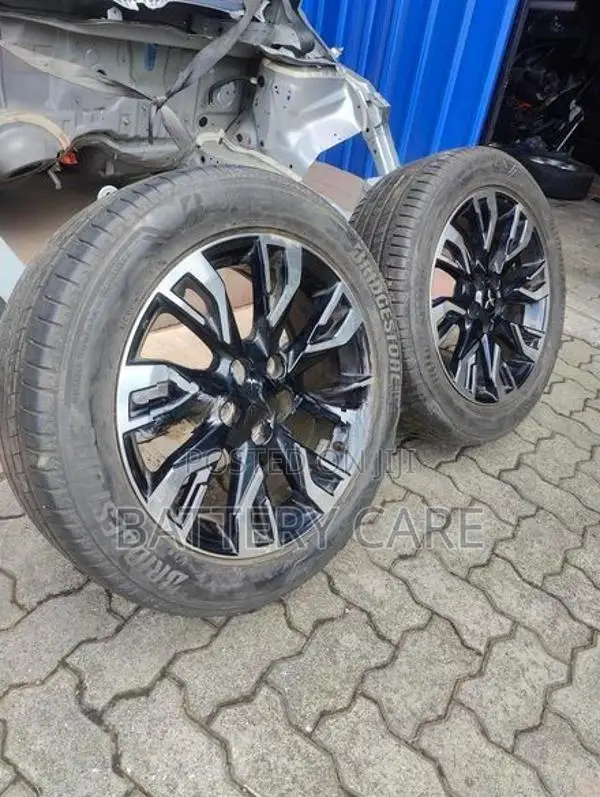MITSUBISHI OUTLANDER TYRES WITH ALLOY WHEELS