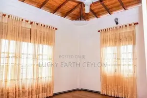 Moratuwa, Unfurnished, 1St Floor House For Rent (ZM1104)