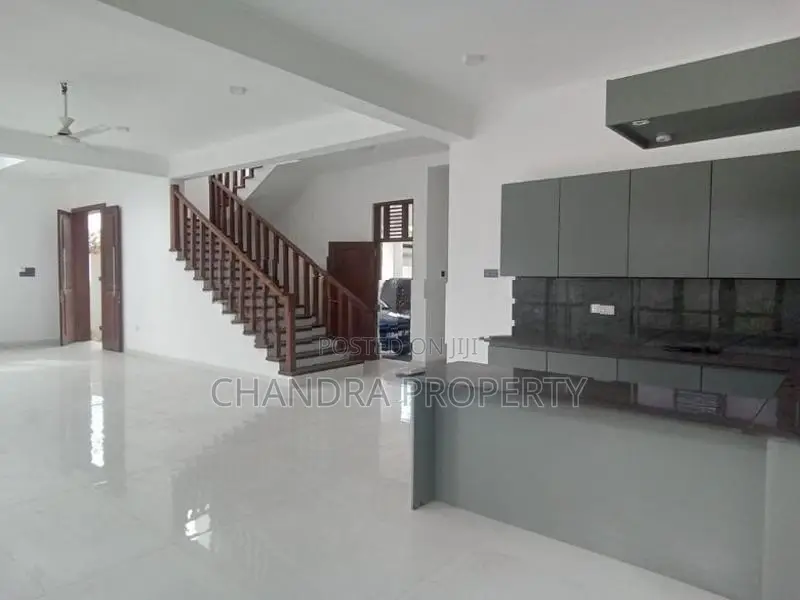 Newly Built Luxury House for Sale in Kandana