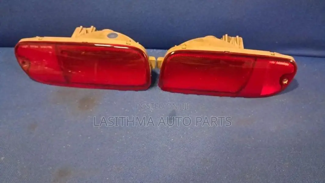 Swift Rear Bumper Refletor