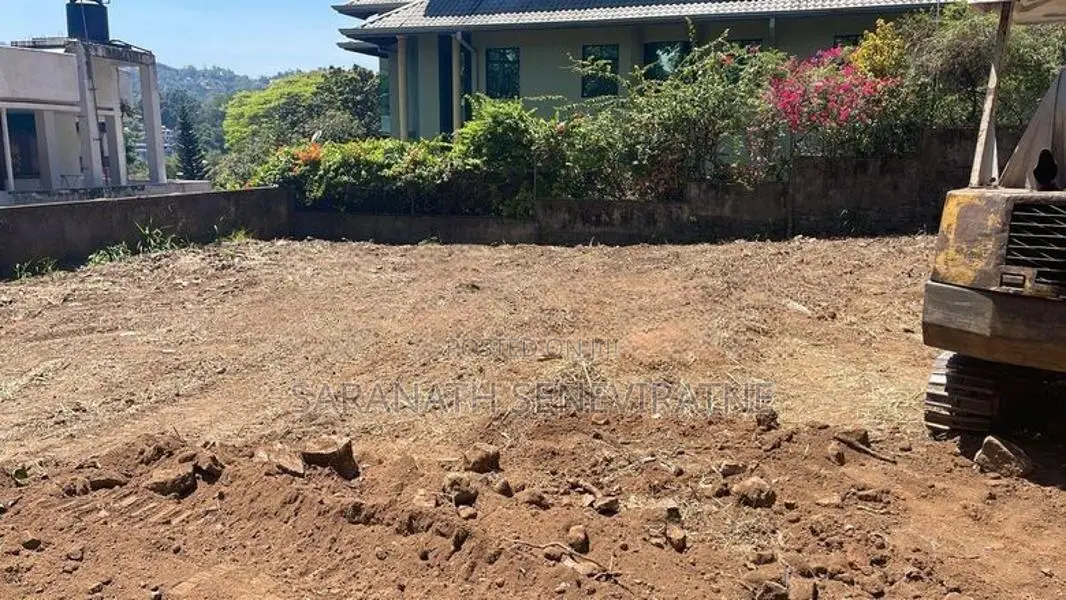 Commercial Land From Peradeniya Town - Kandy
