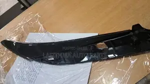 RS Head Lamp Garnish Retainer