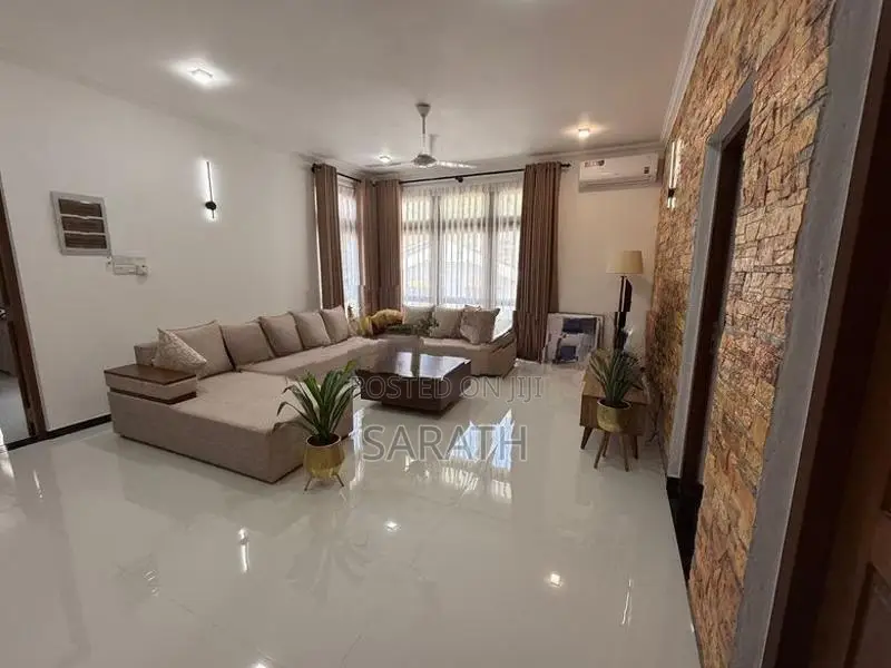 Super Luxury Brand New House Sale Battaramulla