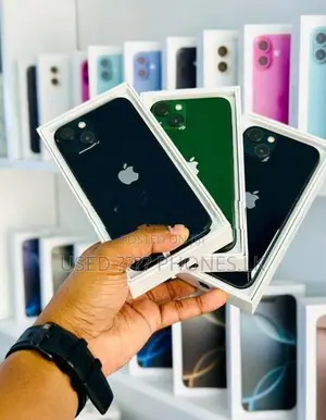 Apple iPhone 13 128GB (Used)