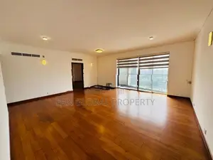 Apartment For Sale in Colombo 02