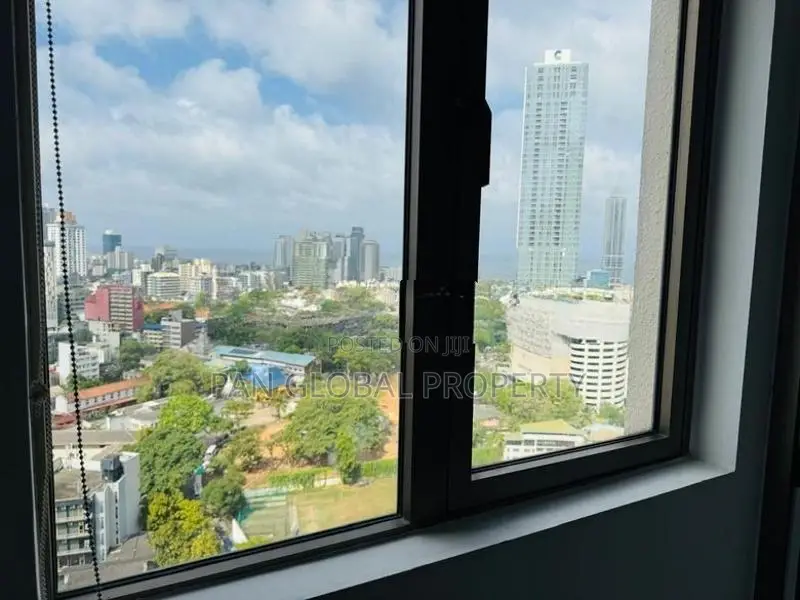 Apartment For Sale in Colombo 02