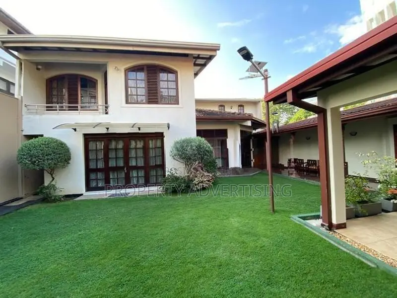 15 P house for sale in colombo 6