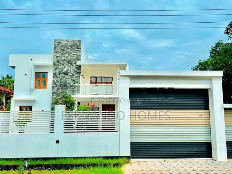 Best Garden Nice Upstairs 5 Bed Rooms House For Sale Negombo