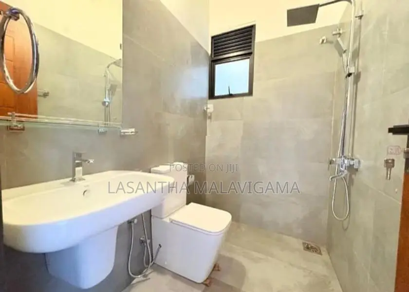 Modern Luxury Single Storey House for sale in Athurugiriya