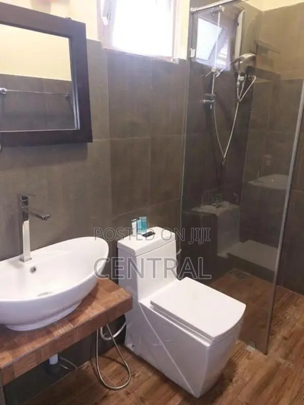 HOTEL AND HOUSE FOR SALE IN NEGOMBO (C7-9476)