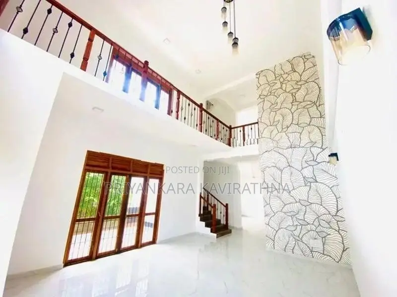 Luxury House For Sale in Piliyandala