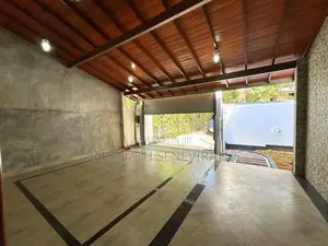 Brand-New House With a Unique Design - Madapatha Piliyandala