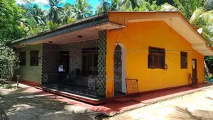Galle Pinnaduwa Prime Location 40 Perches Land With House For Sale