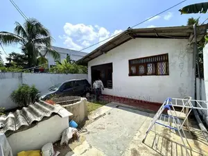 House in Maharagama - 150 meters to High-Level Rd